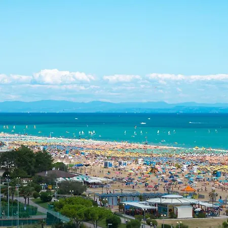 Comfortable Flat With Terrace 100m From The *