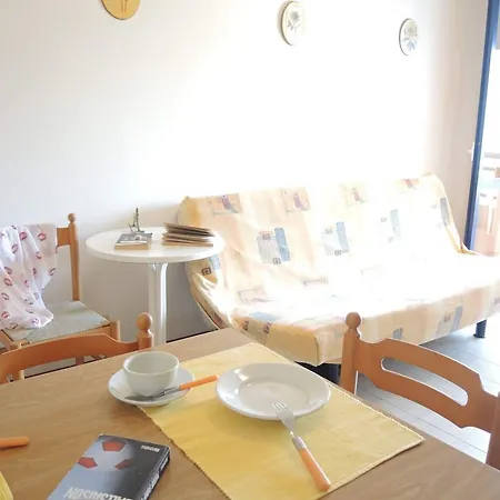 Comfortable Flat With Terrace 100m From The Μπιμπιόνε