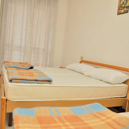 Lejlighed Comfortable Flat With Terrace 100m From The *